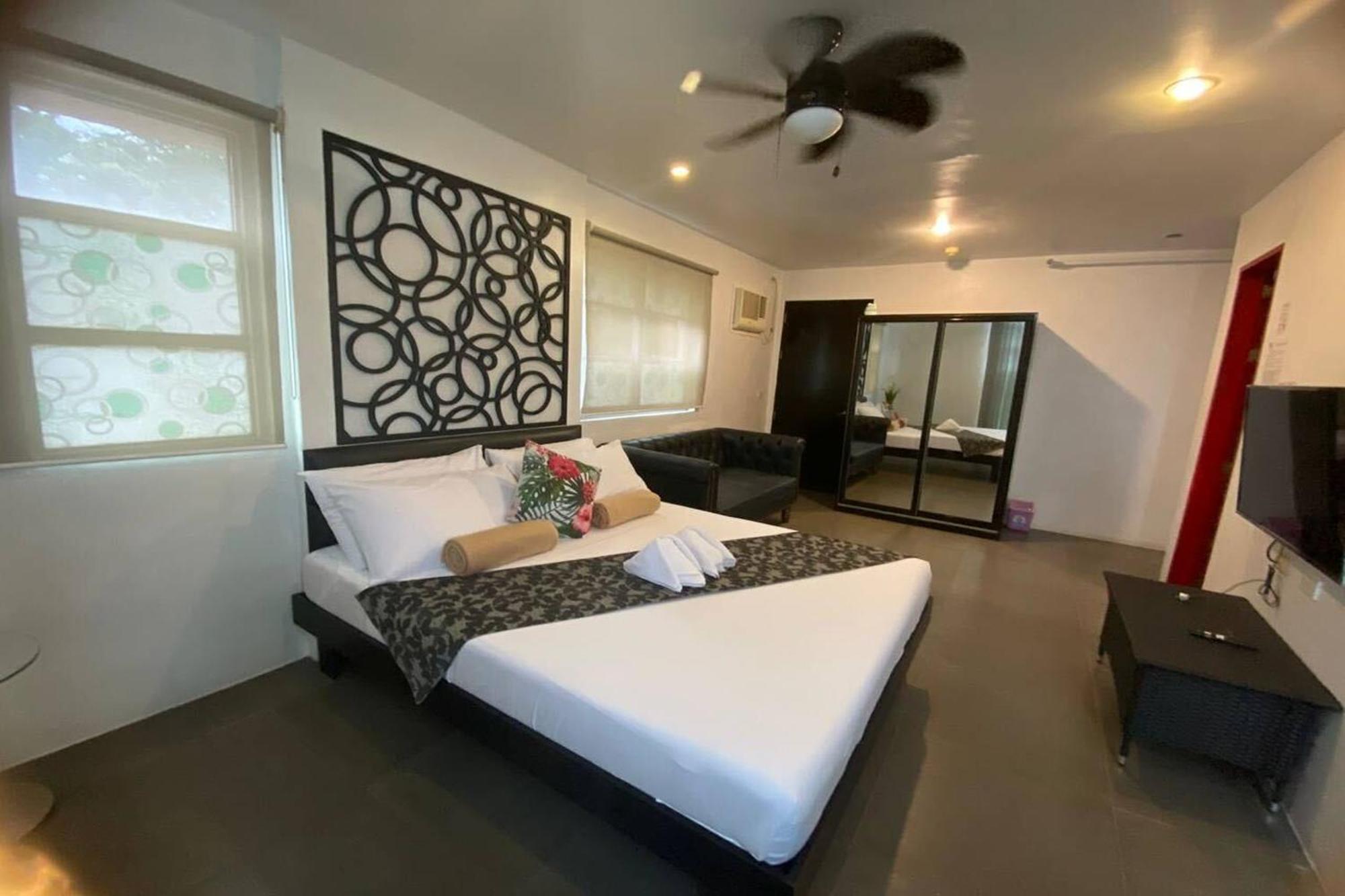 Micasa Palawan Guest house *